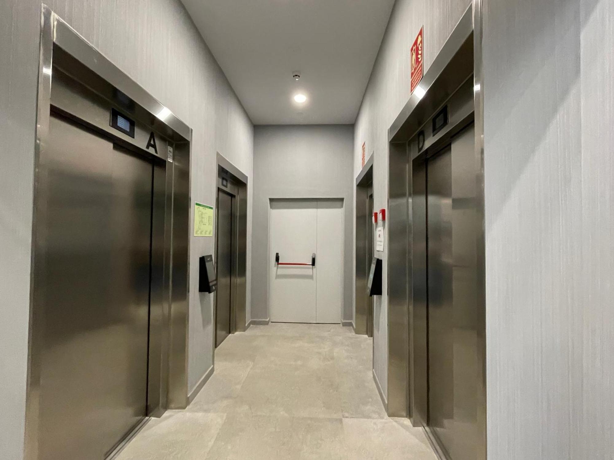 Stay U-Nique Apartments Martiricos มาลากา ภายนอก รูปภาพ